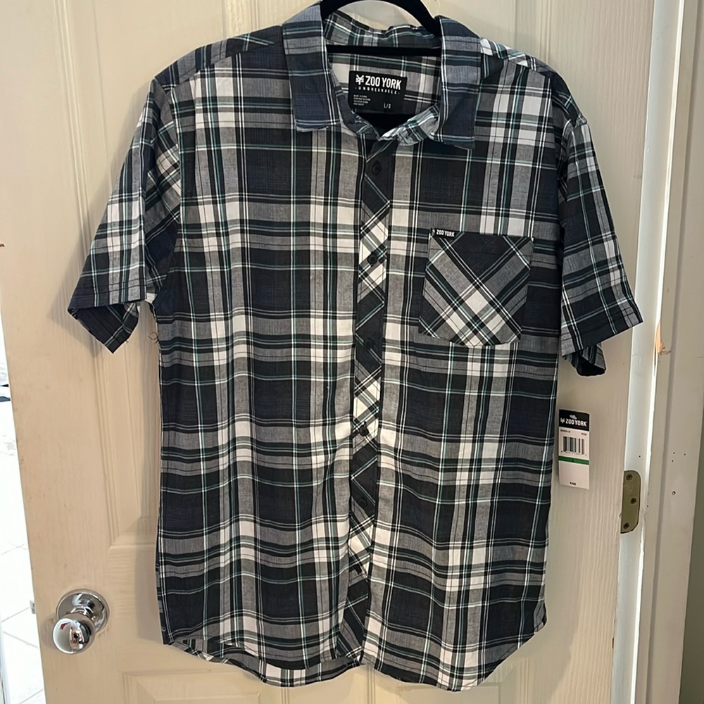 Men’s large zoo York button down shirt